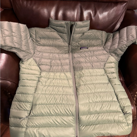Patagonia Men’s Down Sweater (Large) - Picture 1 of 5